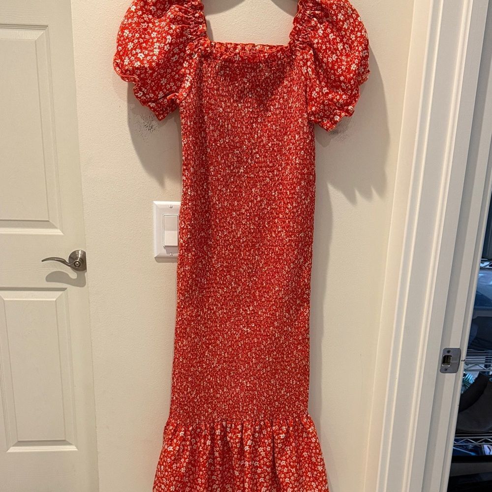 Floral Red Women’s Smocked Bodycon Dress Puff Sleeves size Small